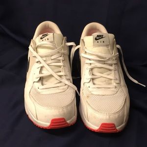 -Mens Nike Air Max Shoes.  L 601